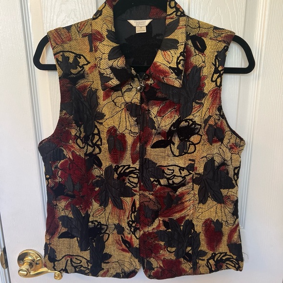 CHRISTOPHER & BANKS Women’s Sz M Tan Floral Tapestry Type Fabric Full Zip EUC - Picture 1 of 9